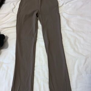 Lululemon High Rise Flared Leggings Olive Green Gray Size 2 Zipper Pockets